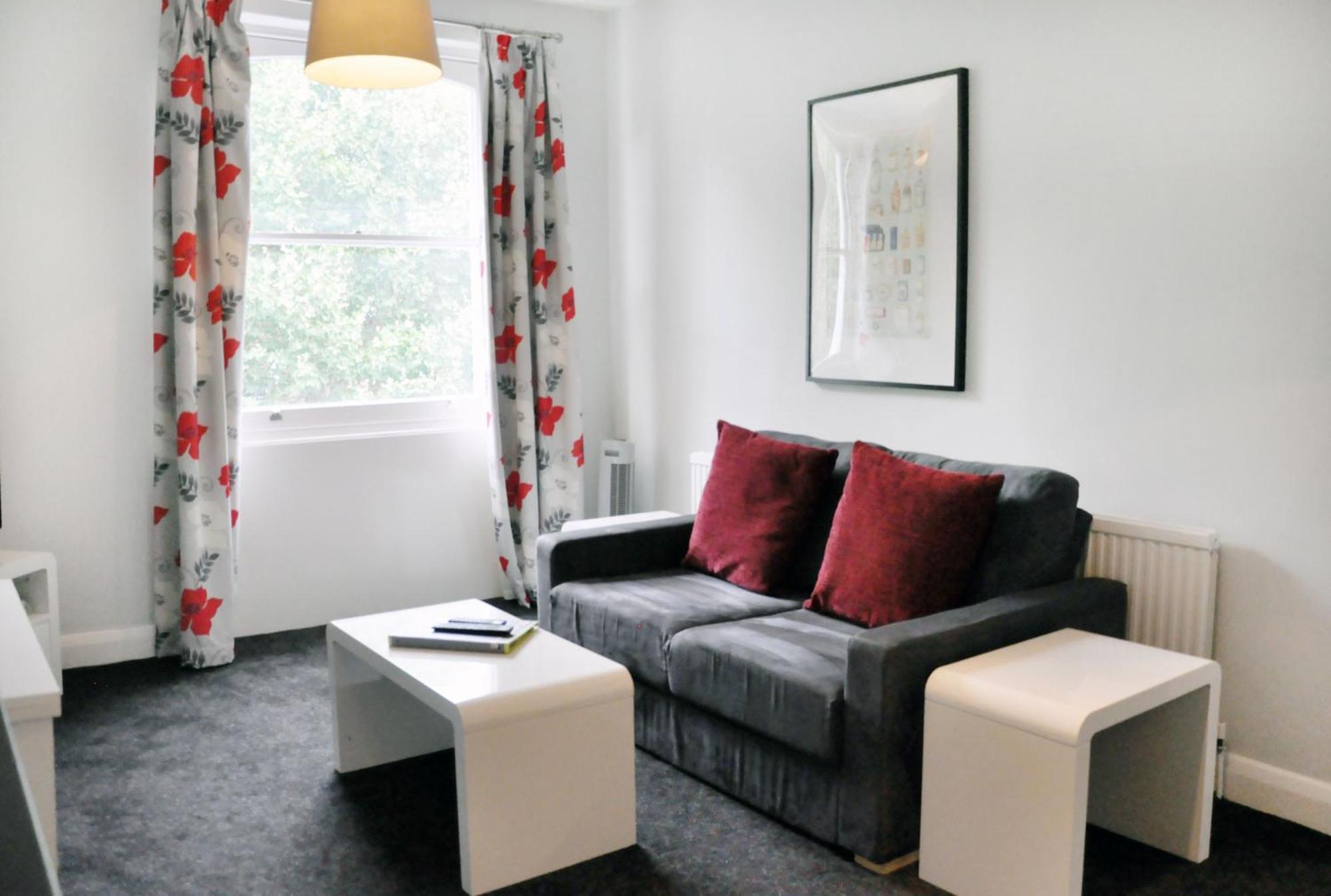 Apartamento com 1 Quarto