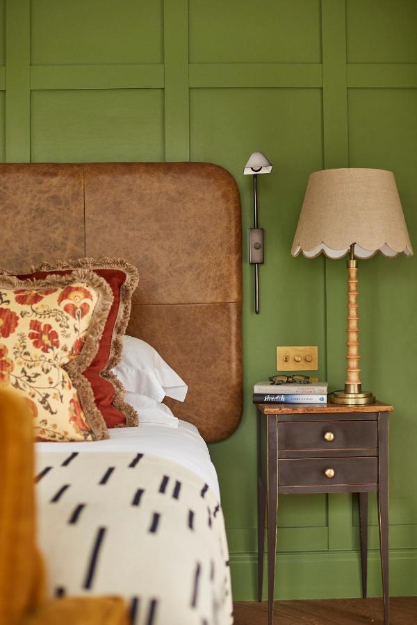Junior Suite with Garden View