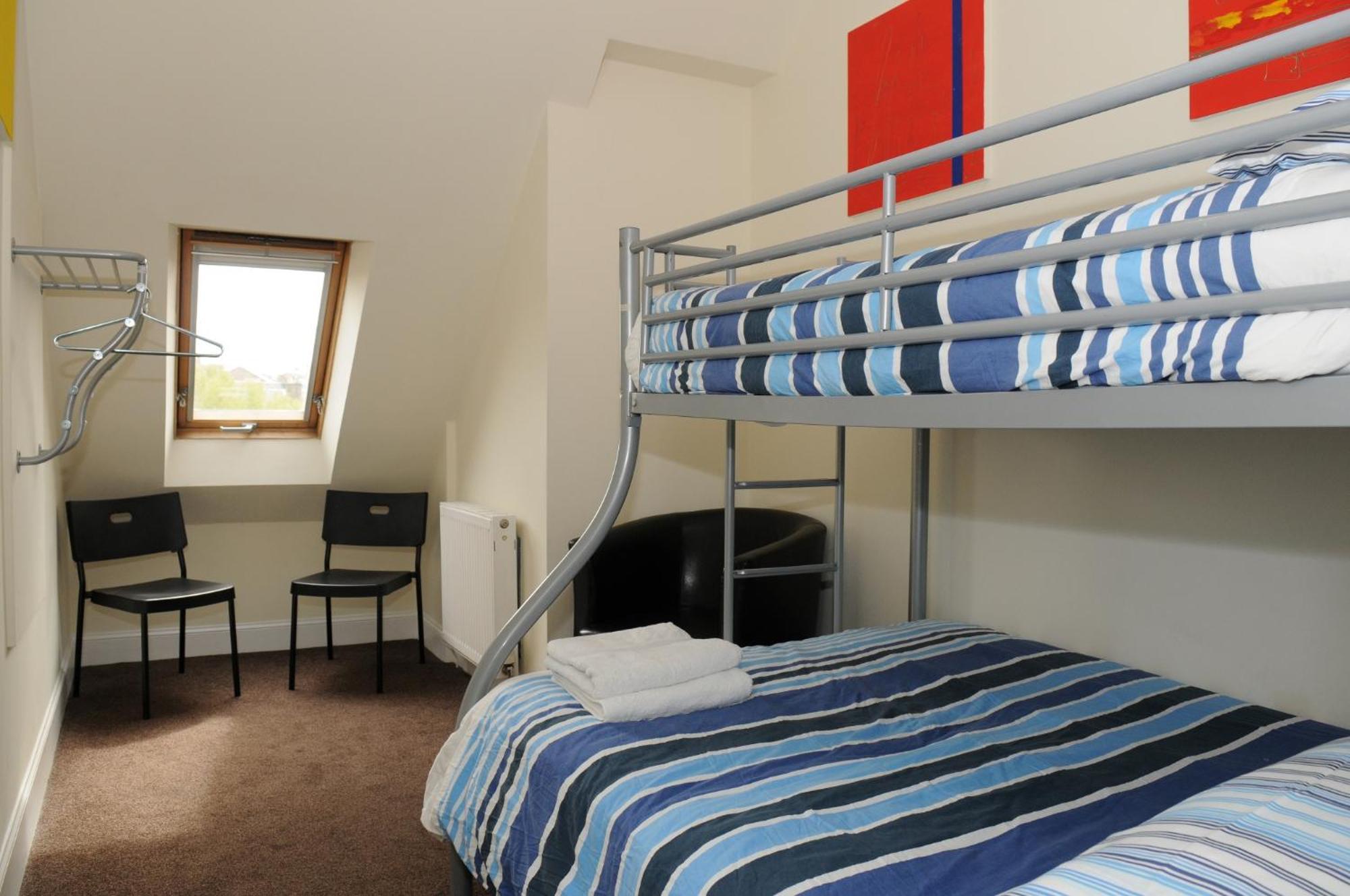 Private Room 2 Beds