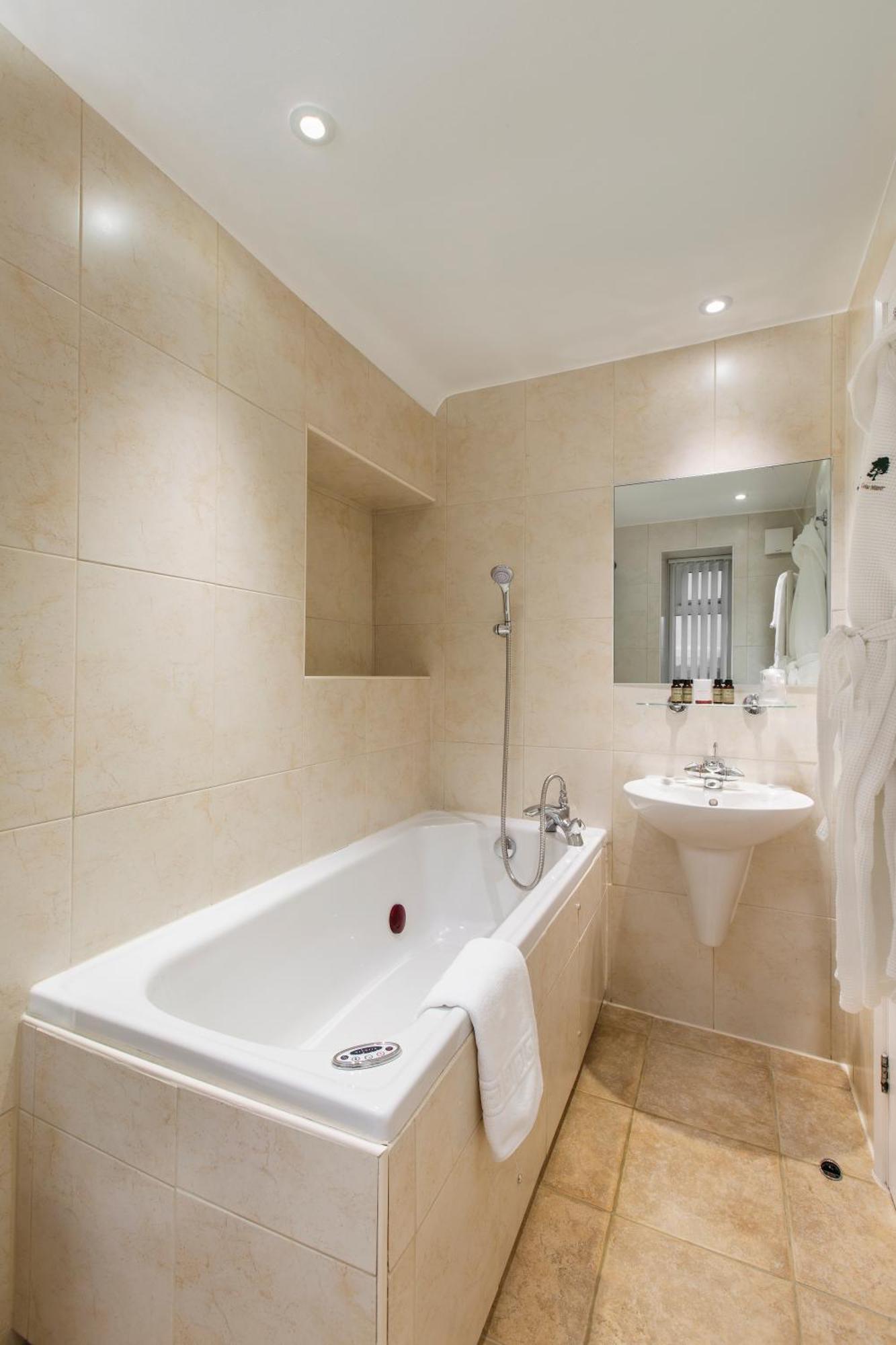 Double Room with Spa Bath