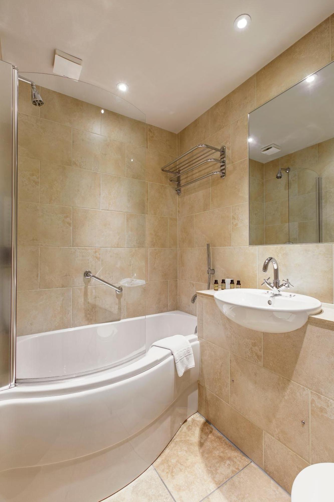 Double Room with Four Poster Bed with Spa Bath