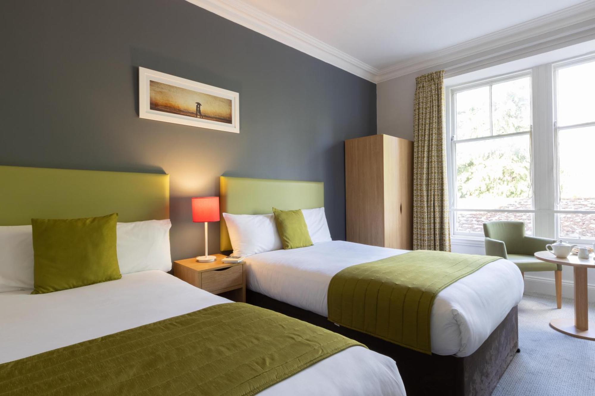 Twin Room with Scenic View