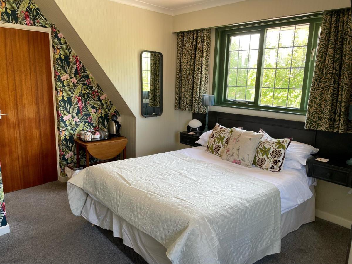 Standard Double Room,1551830215:JPEG