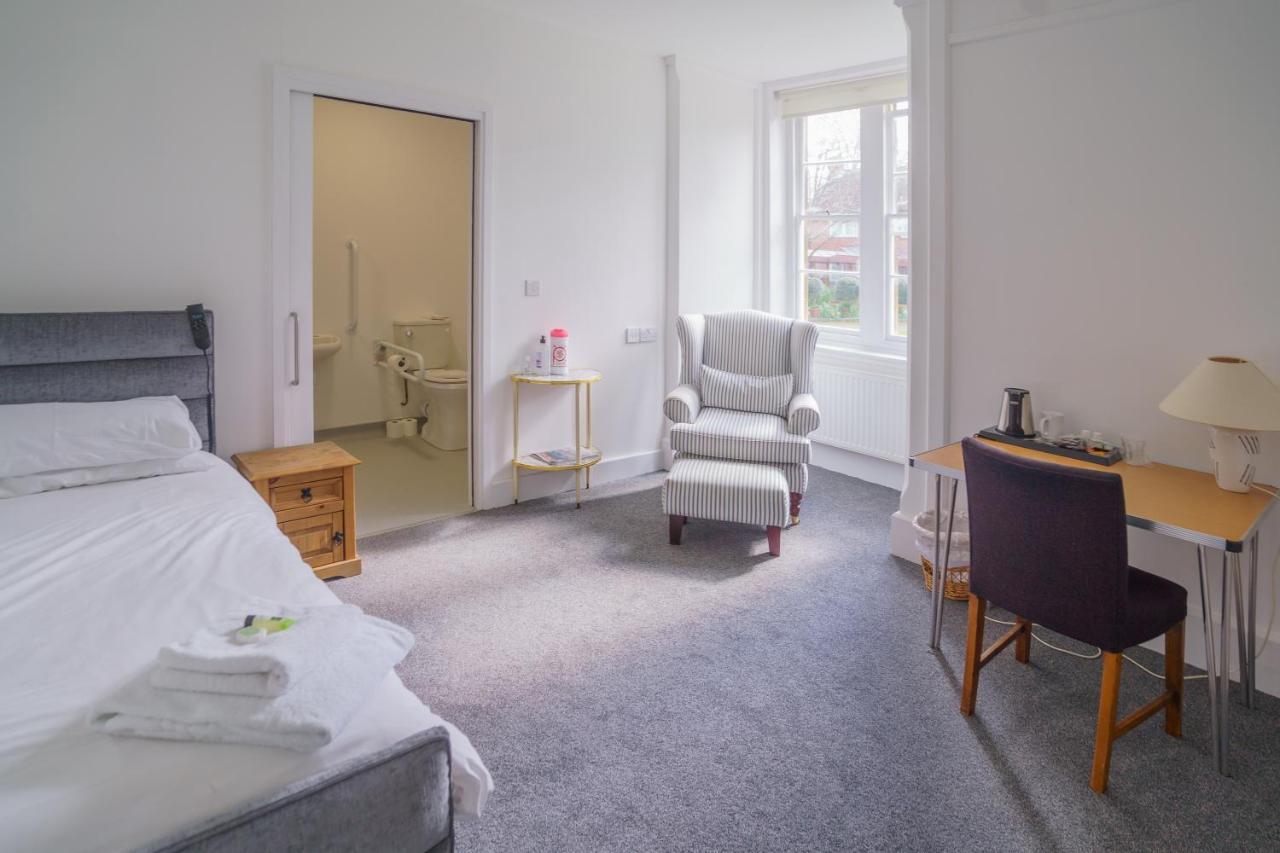 Large Single Room