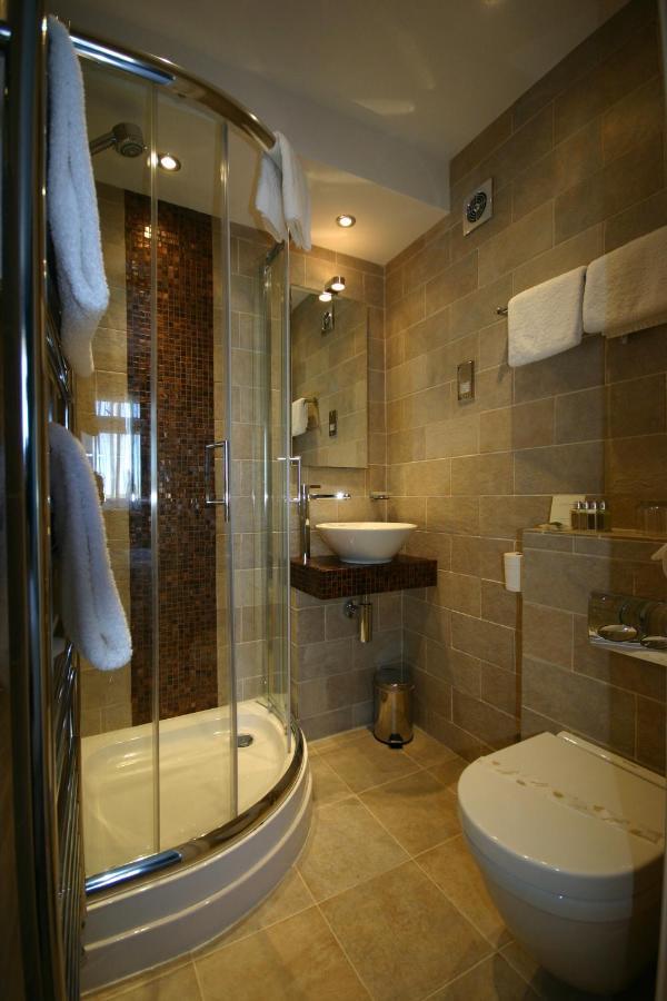 Deluxe Double Room with Shower