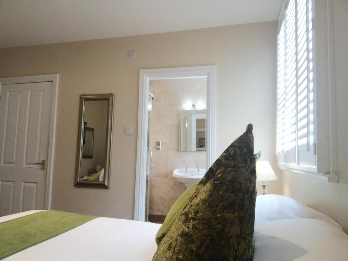 Double Room,1271637526:JPEG