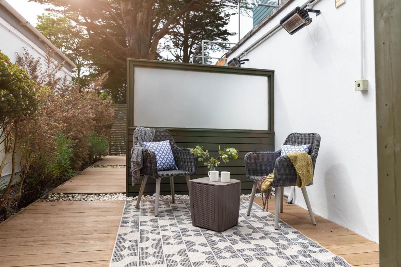 Cosy Double Room Courtyard,1248845401:JPEG