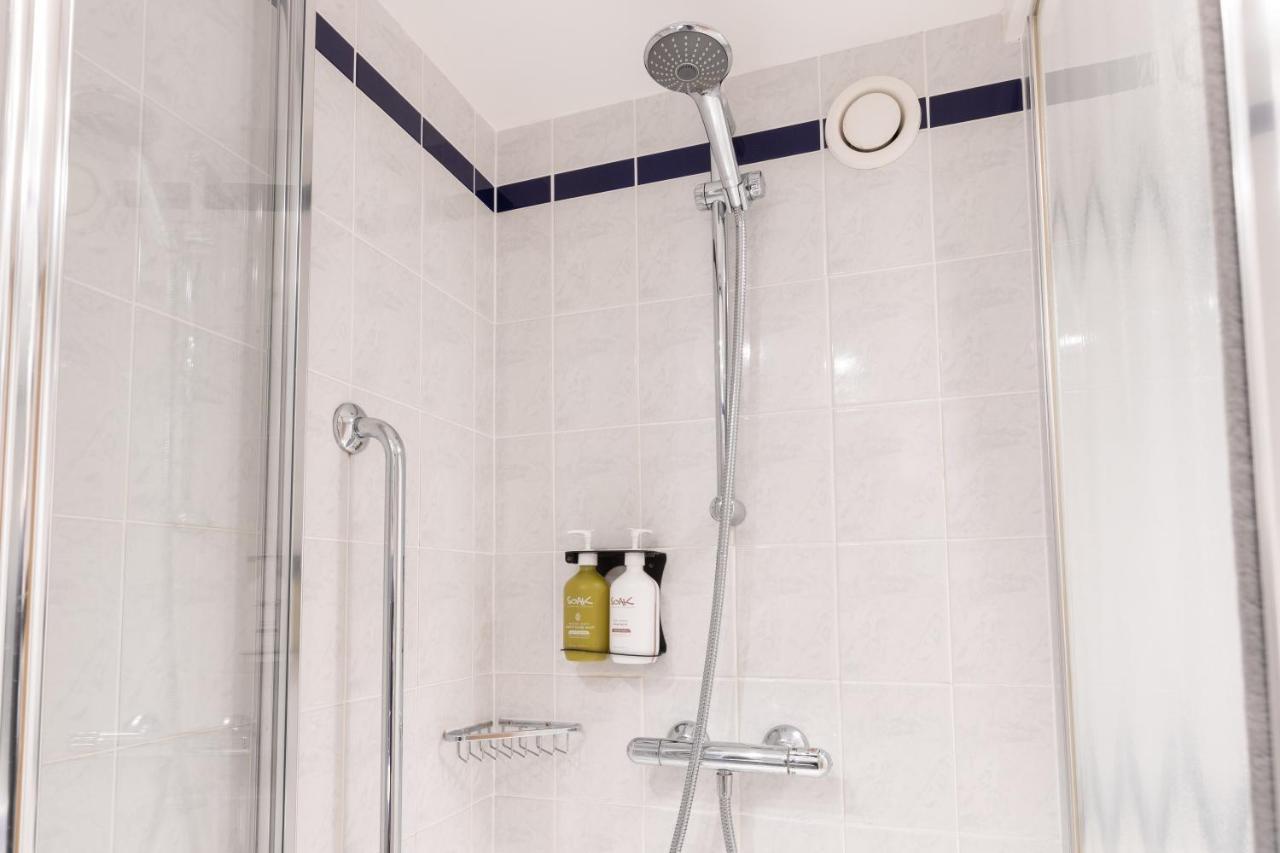 Standard Double Room with Sofa Bed and Free Hot Breakfast