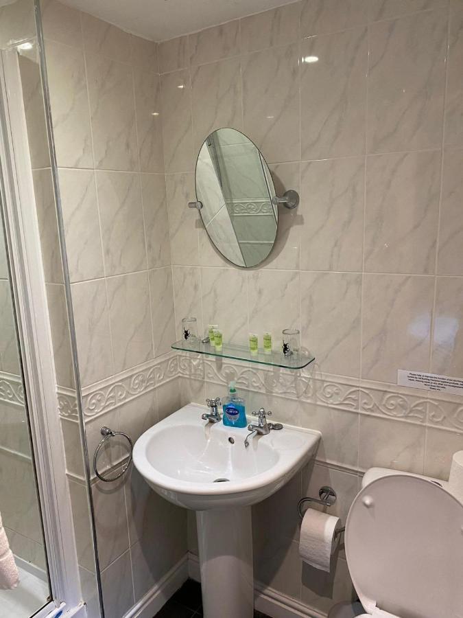 Standard Twin Room with Garden View