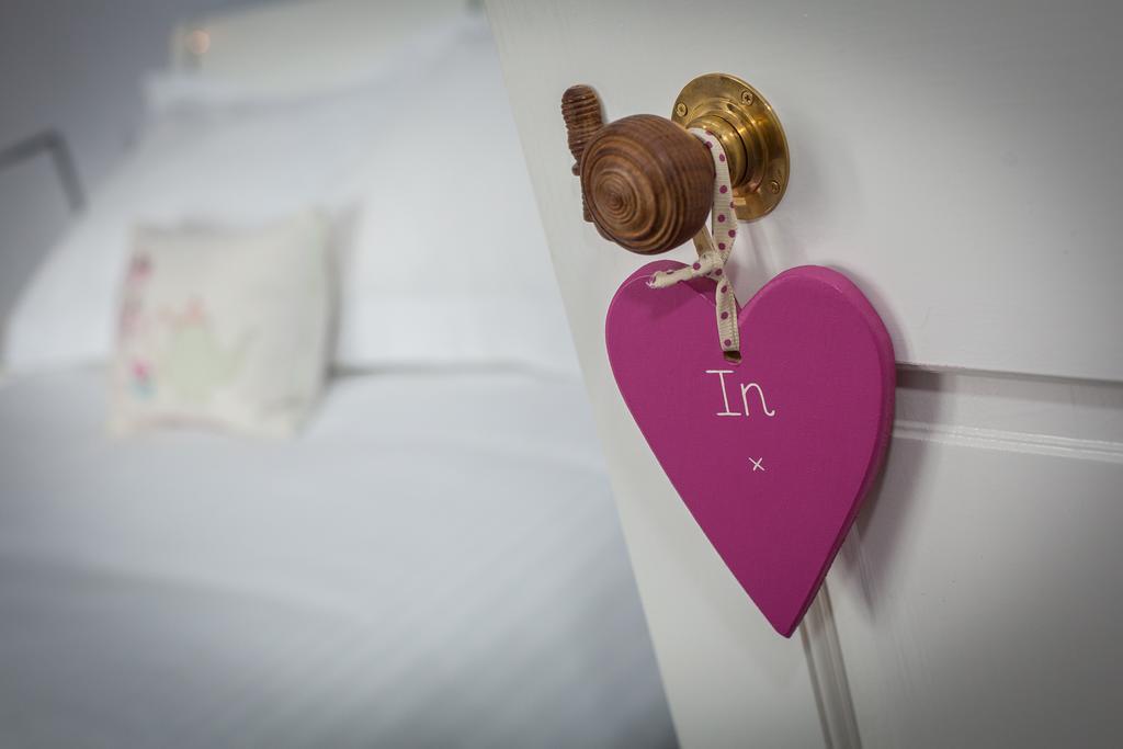 Studio with Sofa Bed,126643314:JPEG