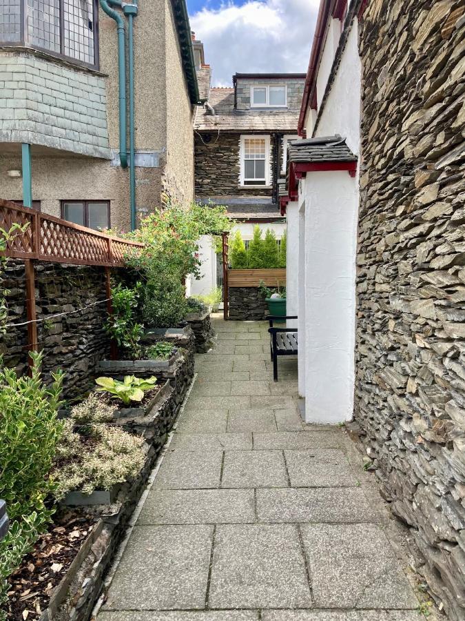 One-Bedroom Apartment,1269239803:JPEG