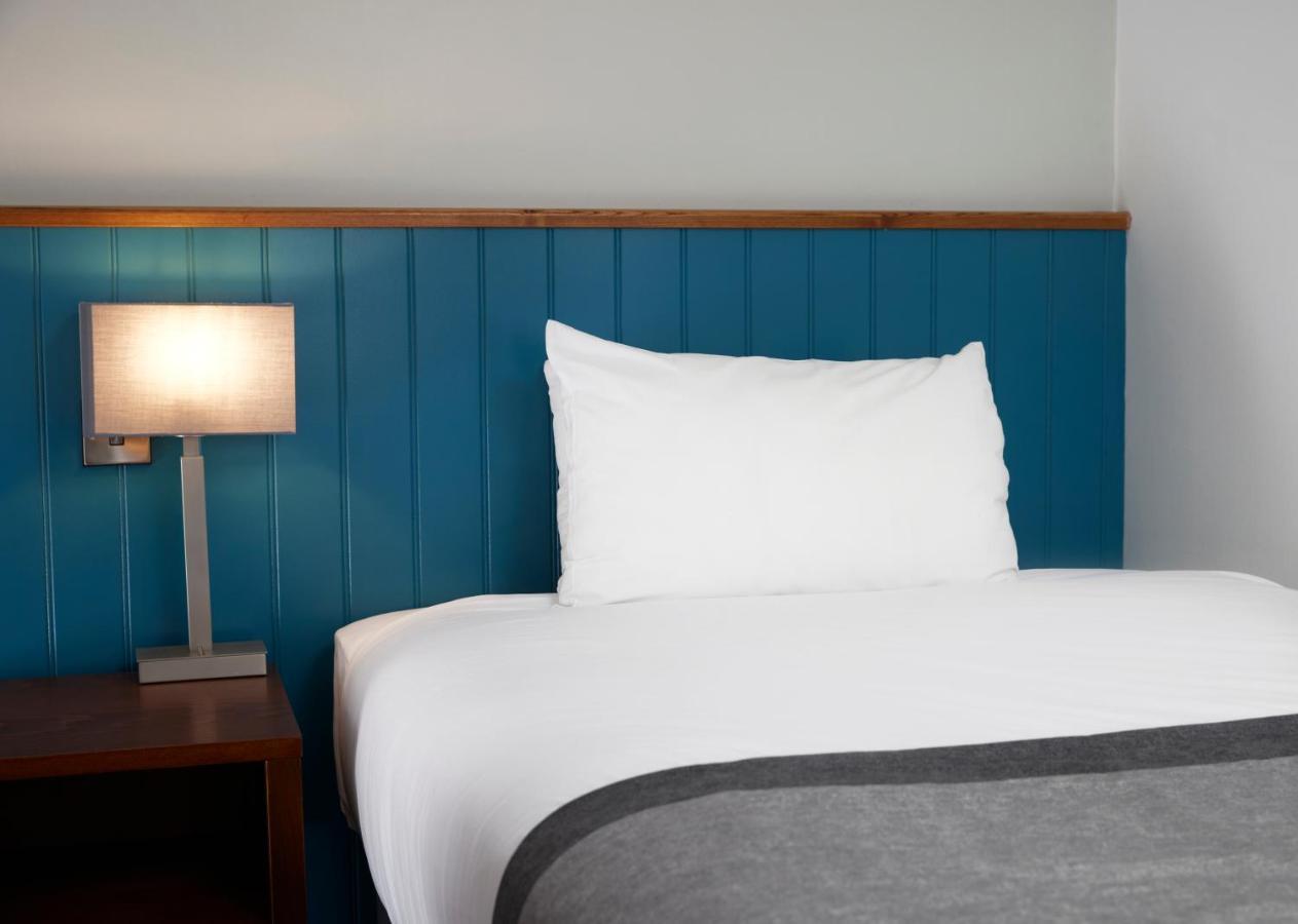 Large Single Room,1270647280:JPEG