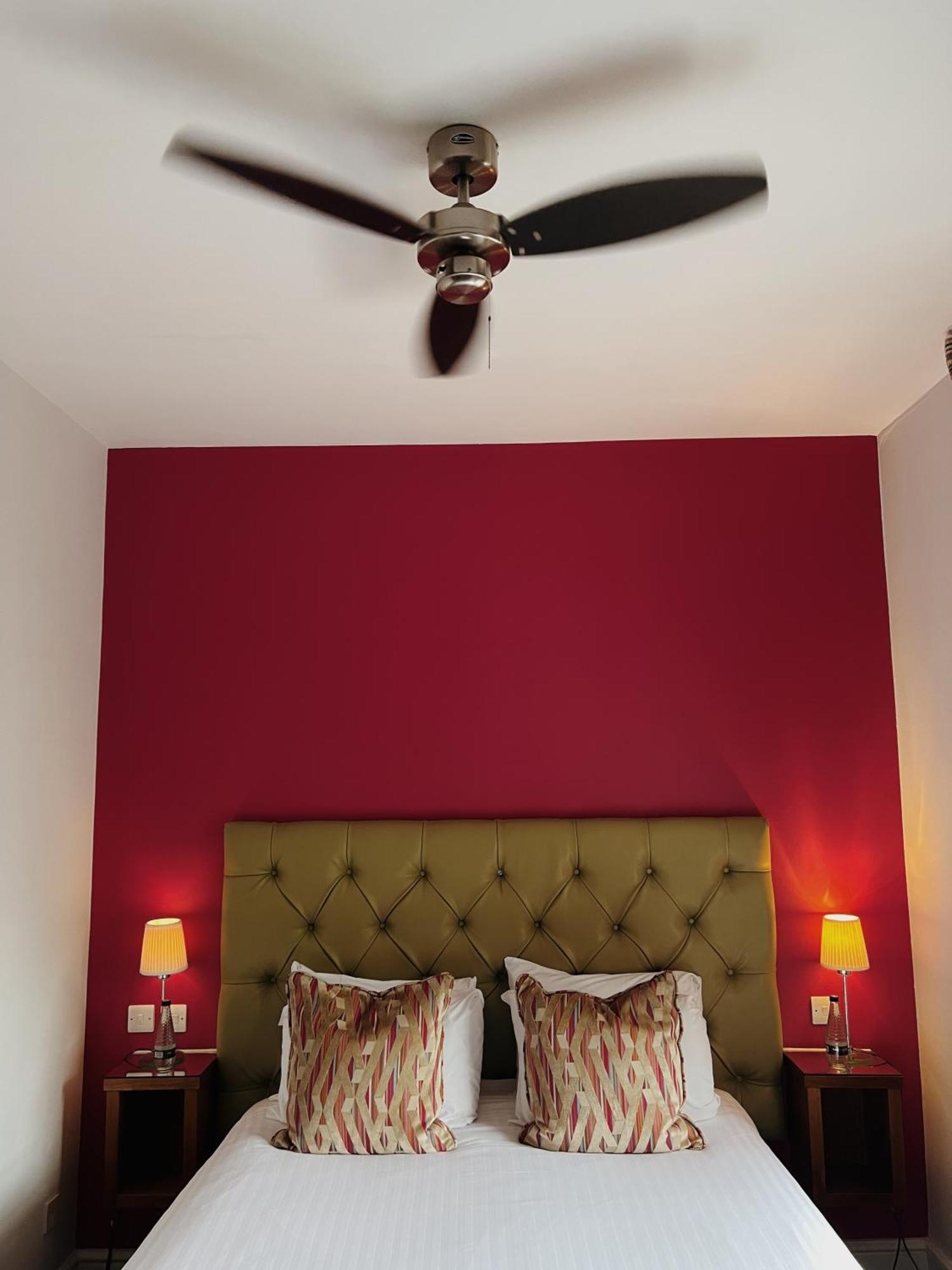 Double Room,1436933392:JPEG