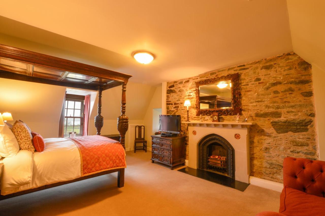 Deluxe Double Room,1273908916:JPEG