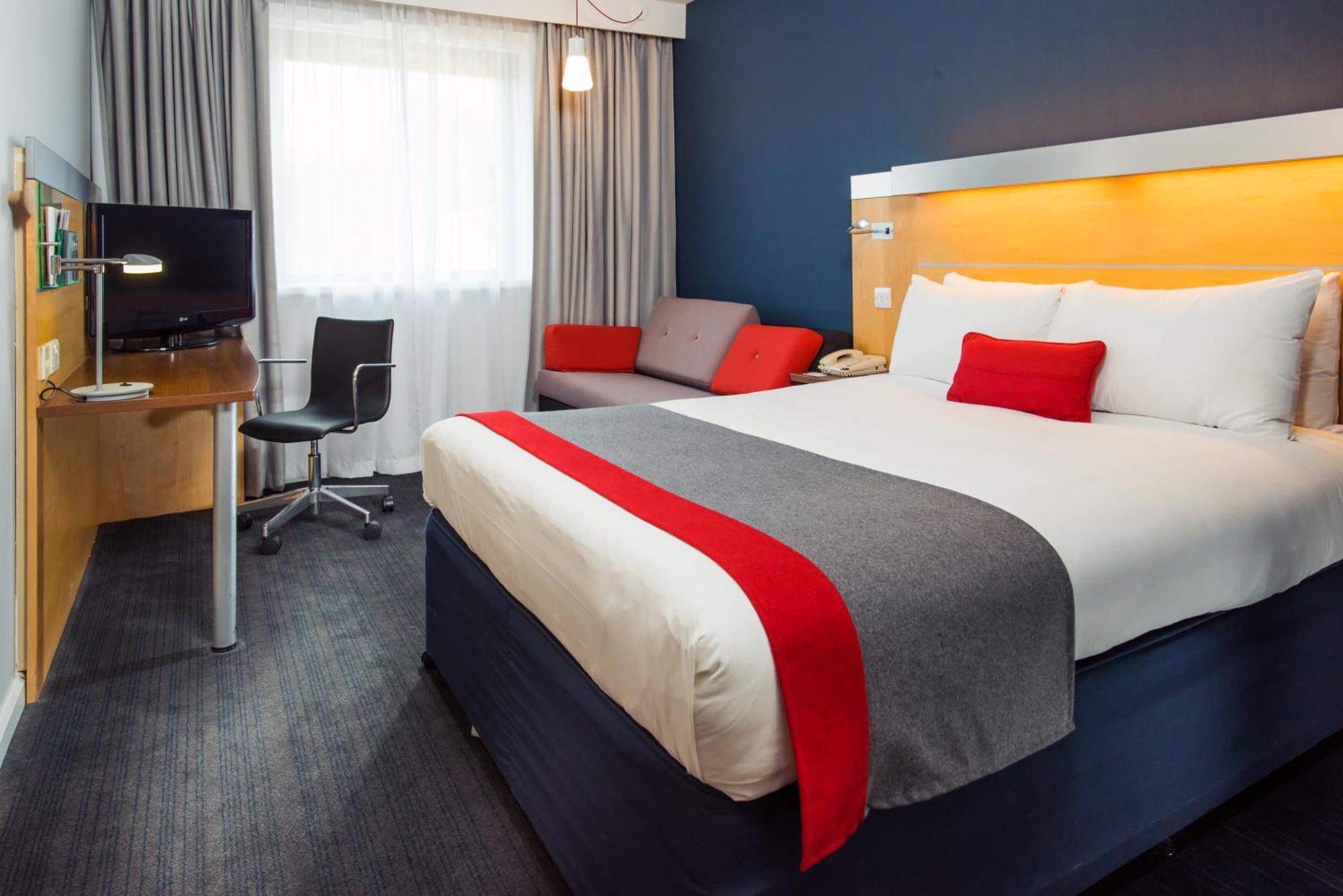 Chambre Standard avec Petit-Déjeuner Chaud Gratuit
