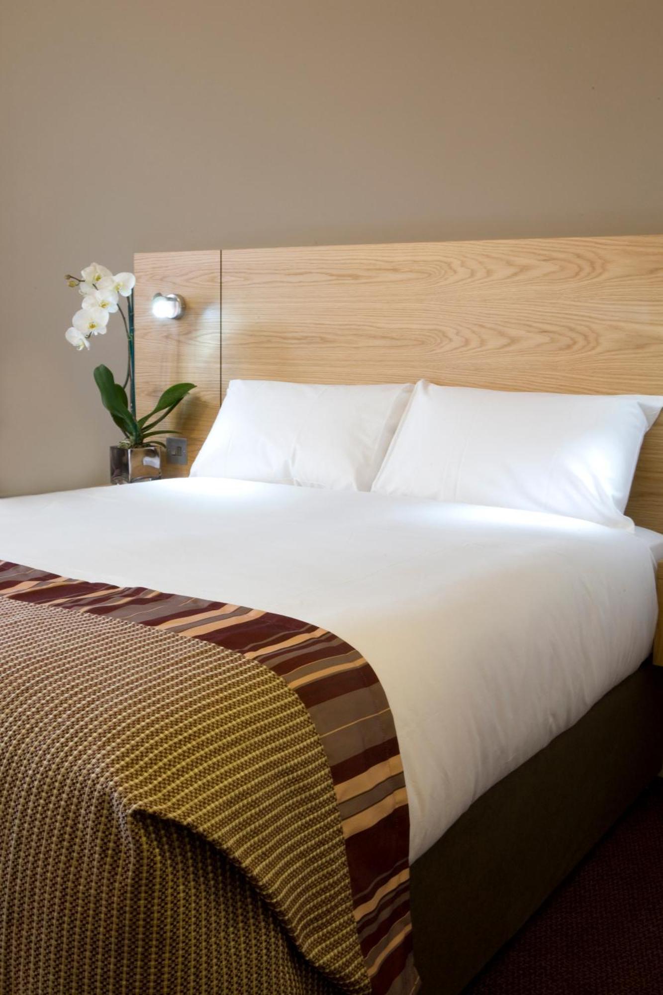 Standard Double Room (2 Adults)