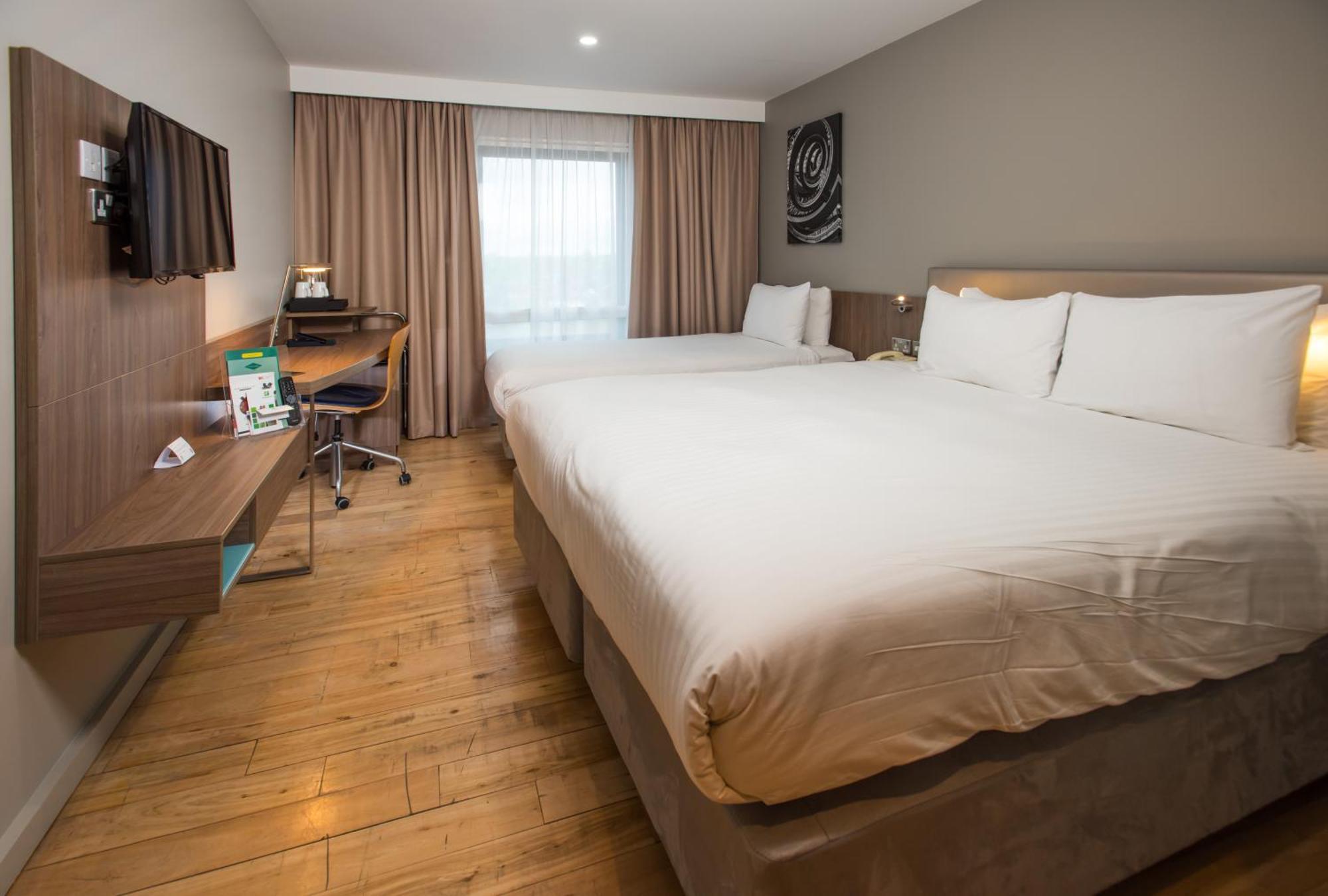 Chambre Standard avec Lit Double et Lit Simple