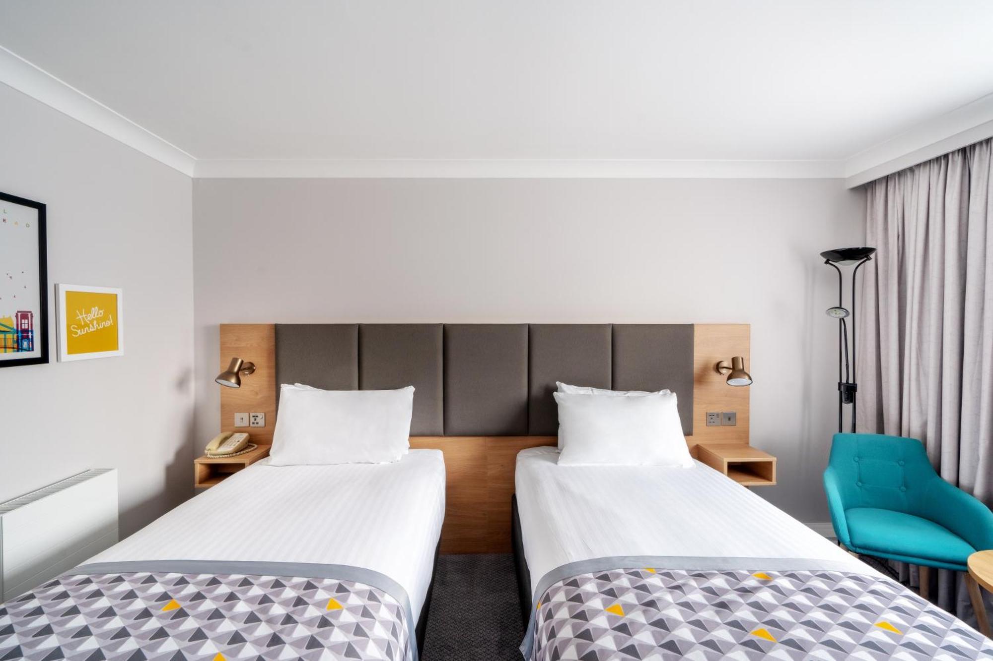 Standard Twin Room,1432731175:JPEG