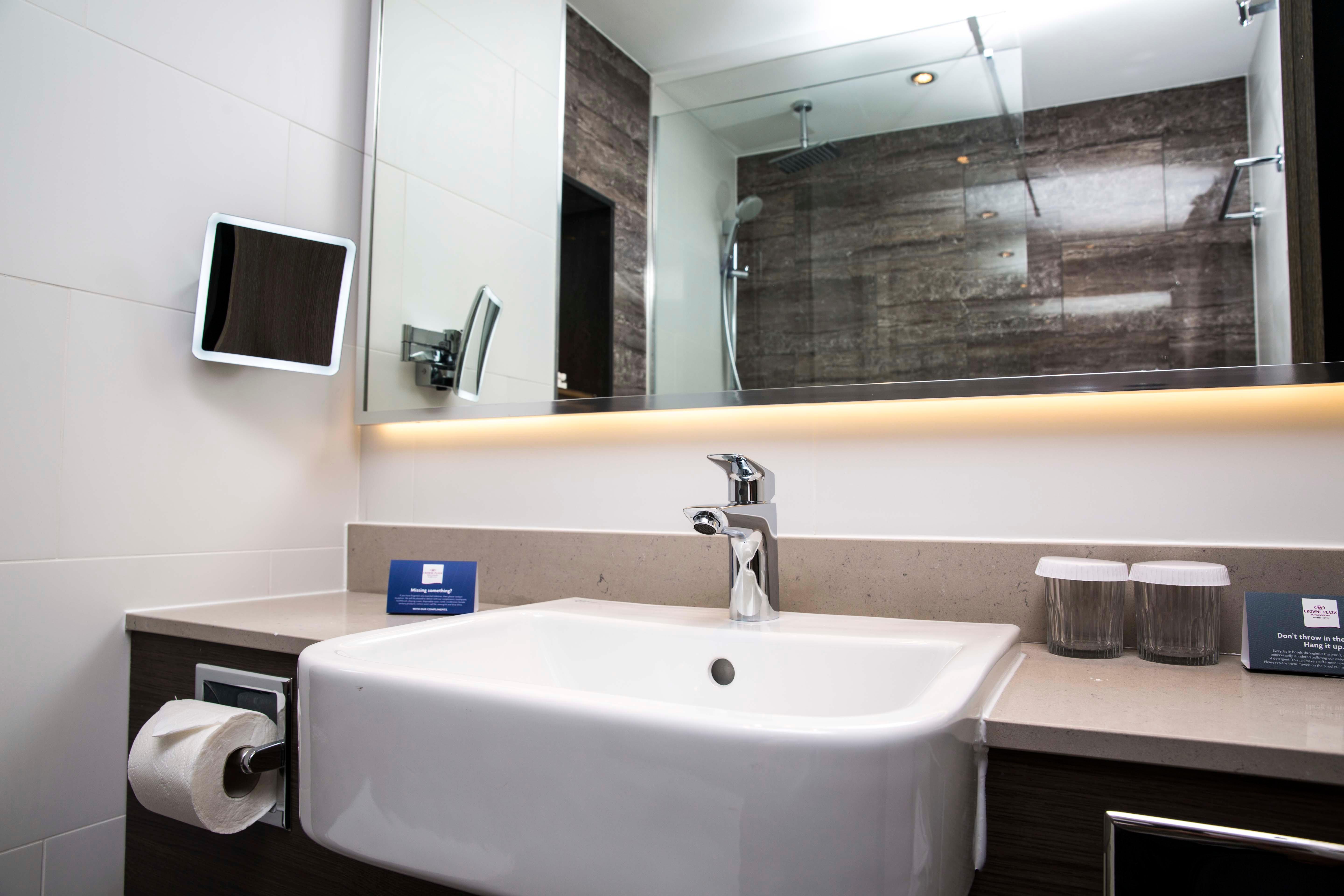 Standard Twin Room - Disability Access