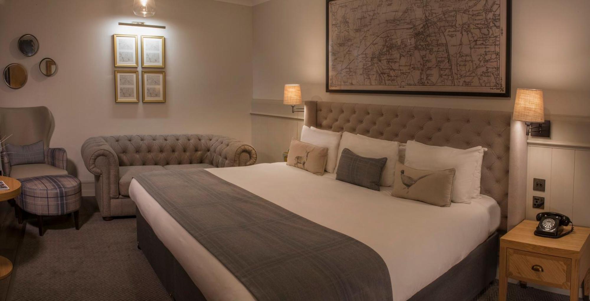 1 King Bed Premium