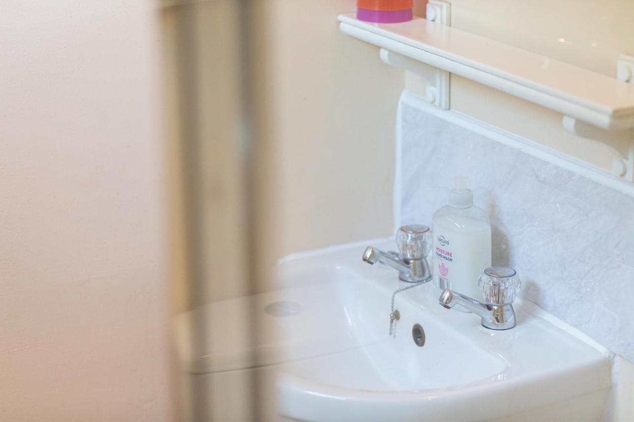 Standard Double Room,1502472091:JPEG