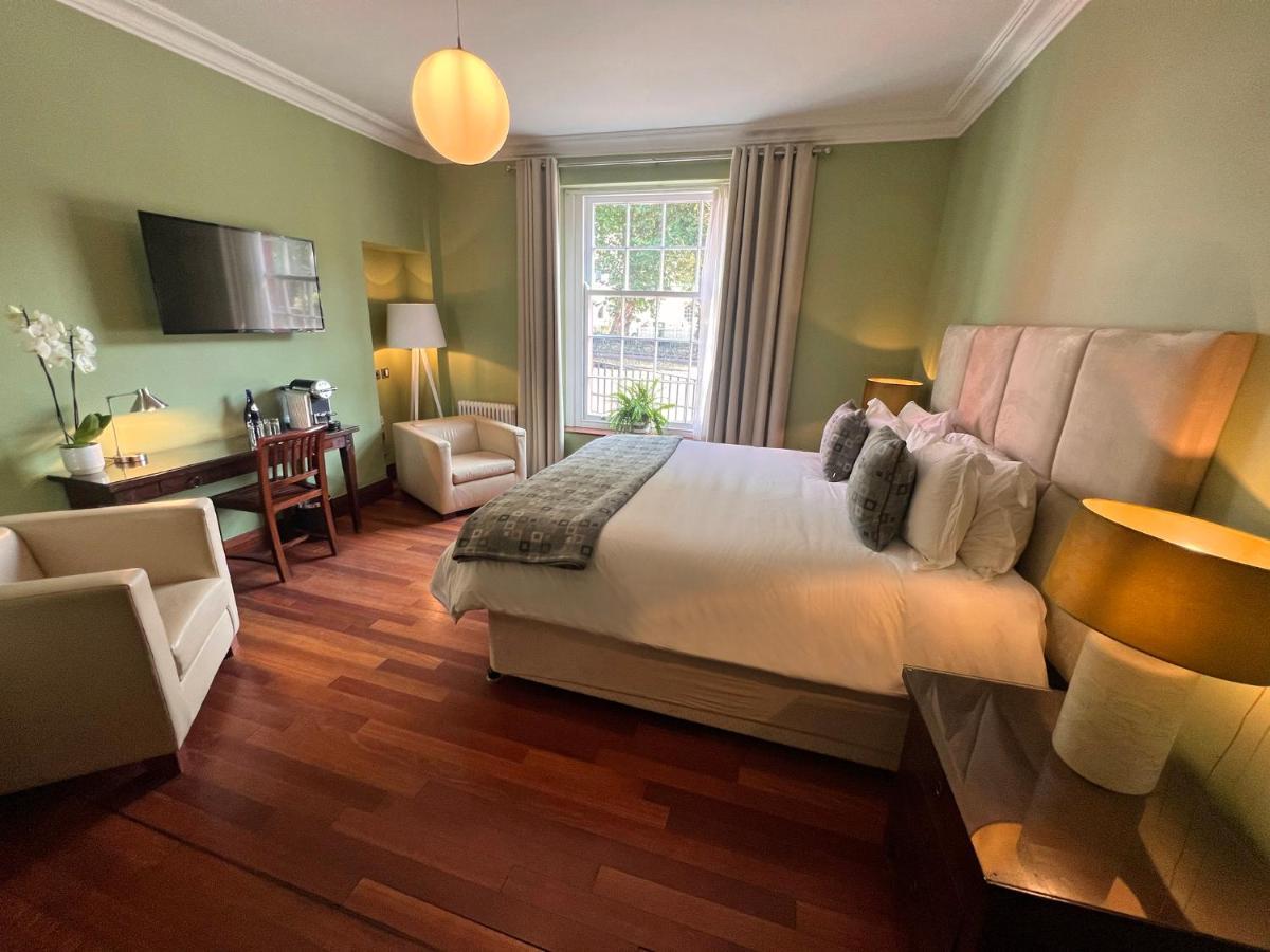 Superior King Room - Disability Access - Townhouse,1499335240:JPEG