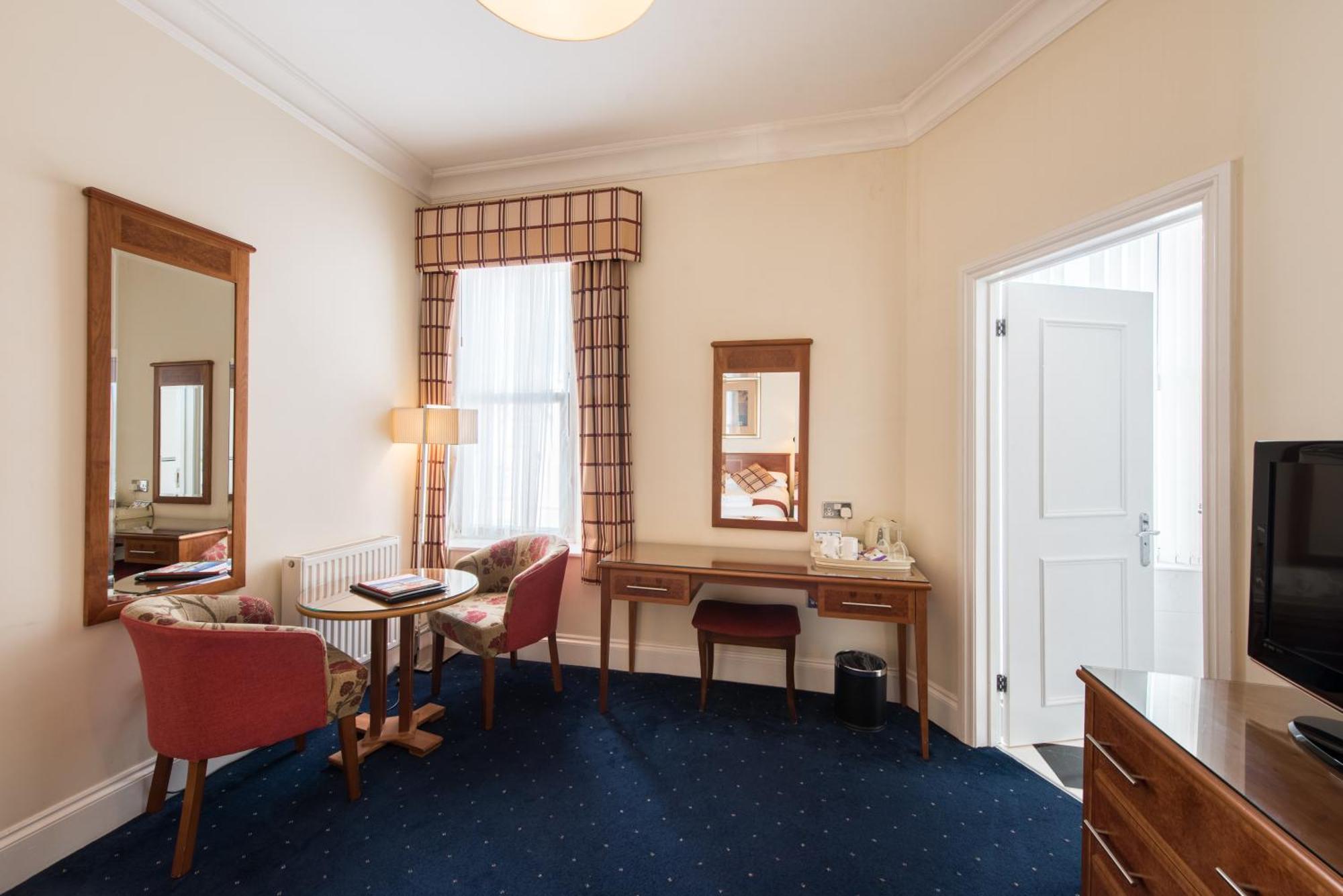 Standard Double Room,817986857:JPEG