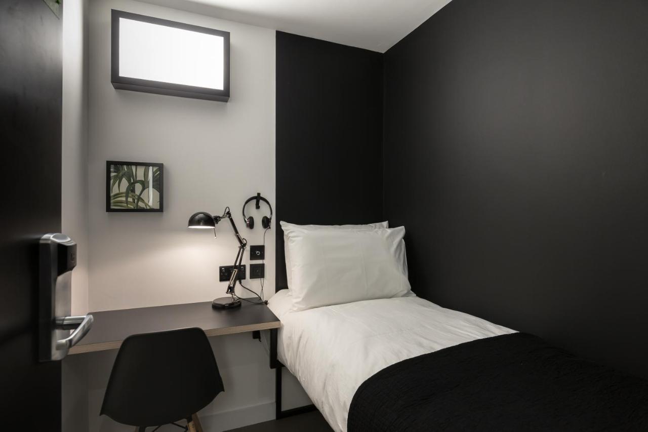 Small Single Room with Shared Bathroom,1739473284:JPEG