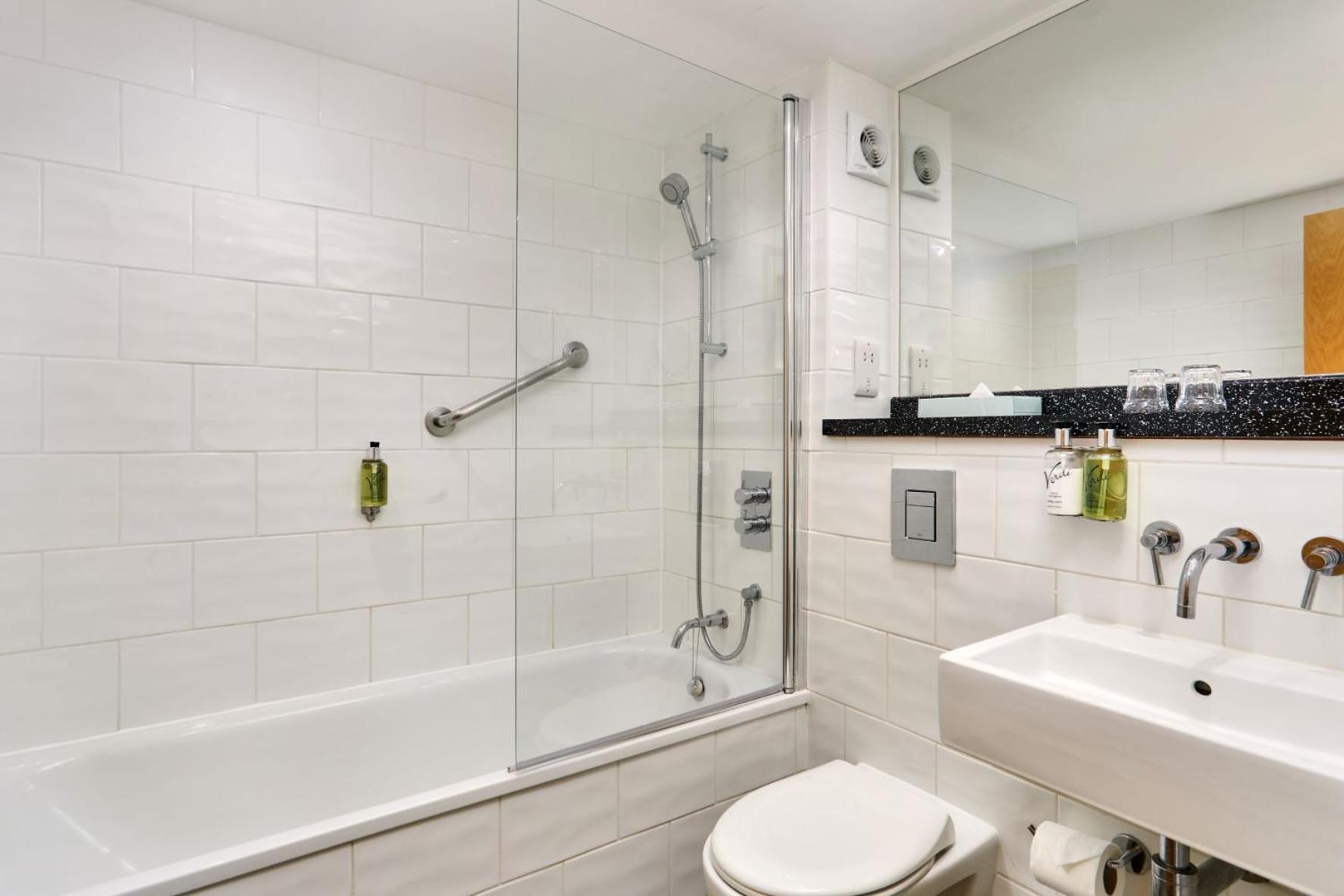 Deluxe Single Room,1310601301:JPEG