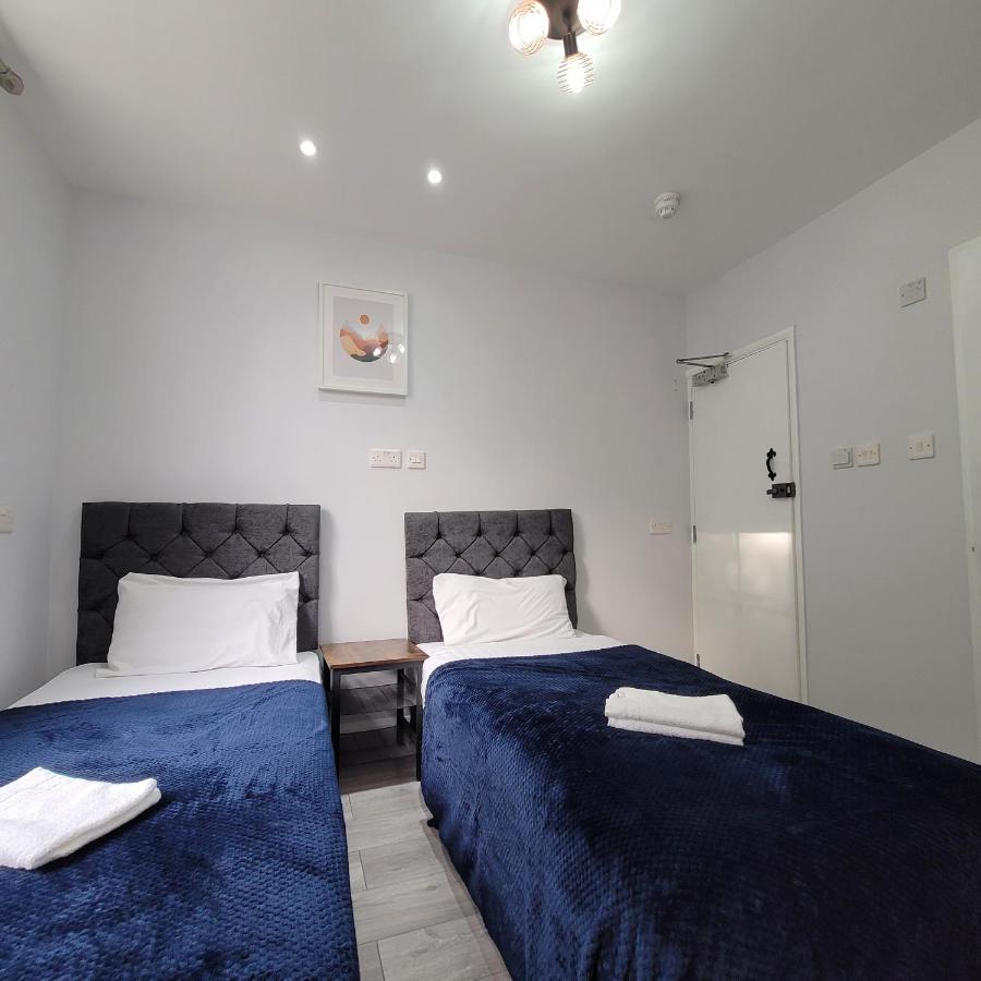 Quarto Twin com Casa de Banho Privativa