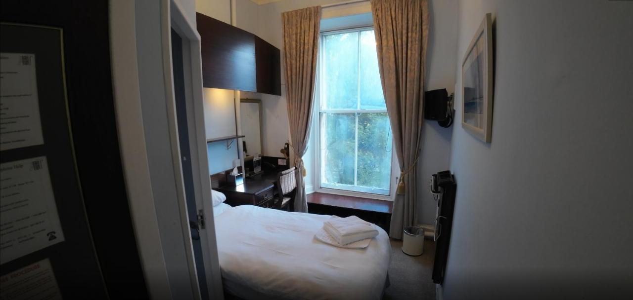 Single Room,1319040139:JPEG