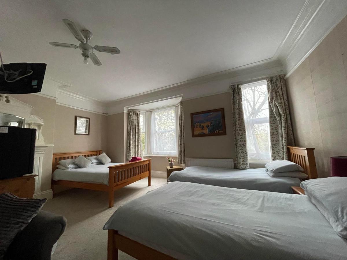 Family Room,1527439102:JPEG