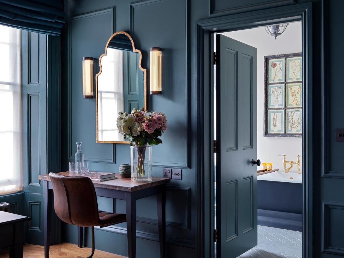 Executive Suite,1329301109:JPEG