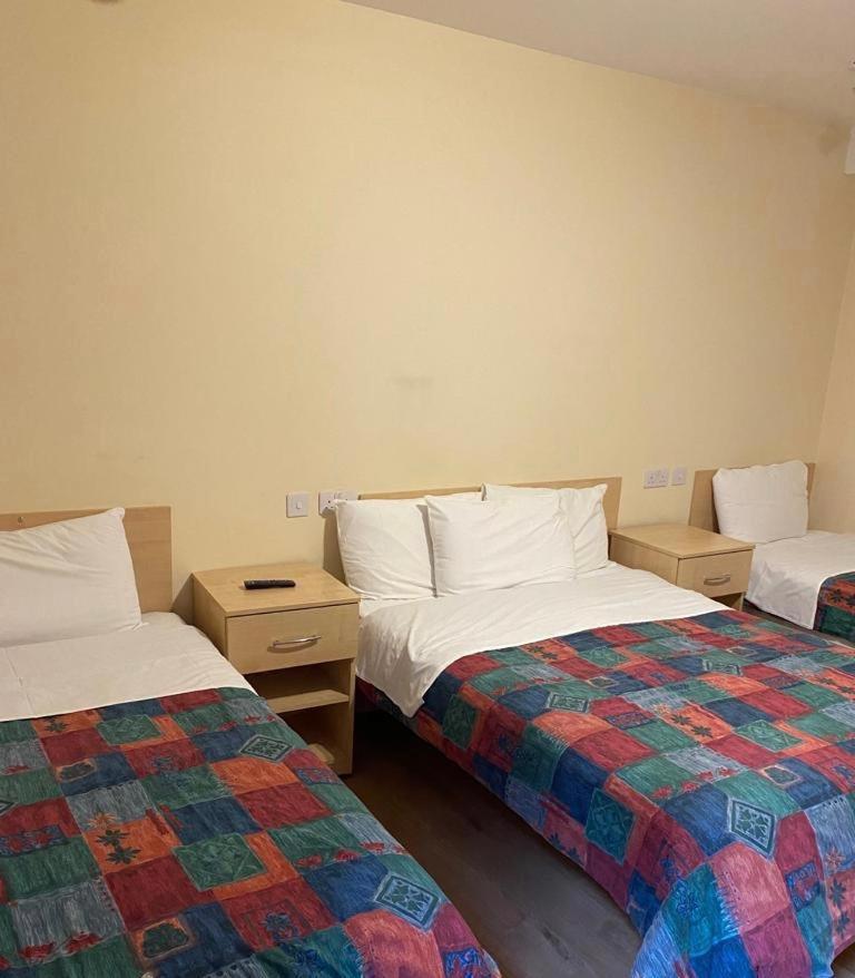 Quadruple Room with Private Bathroom