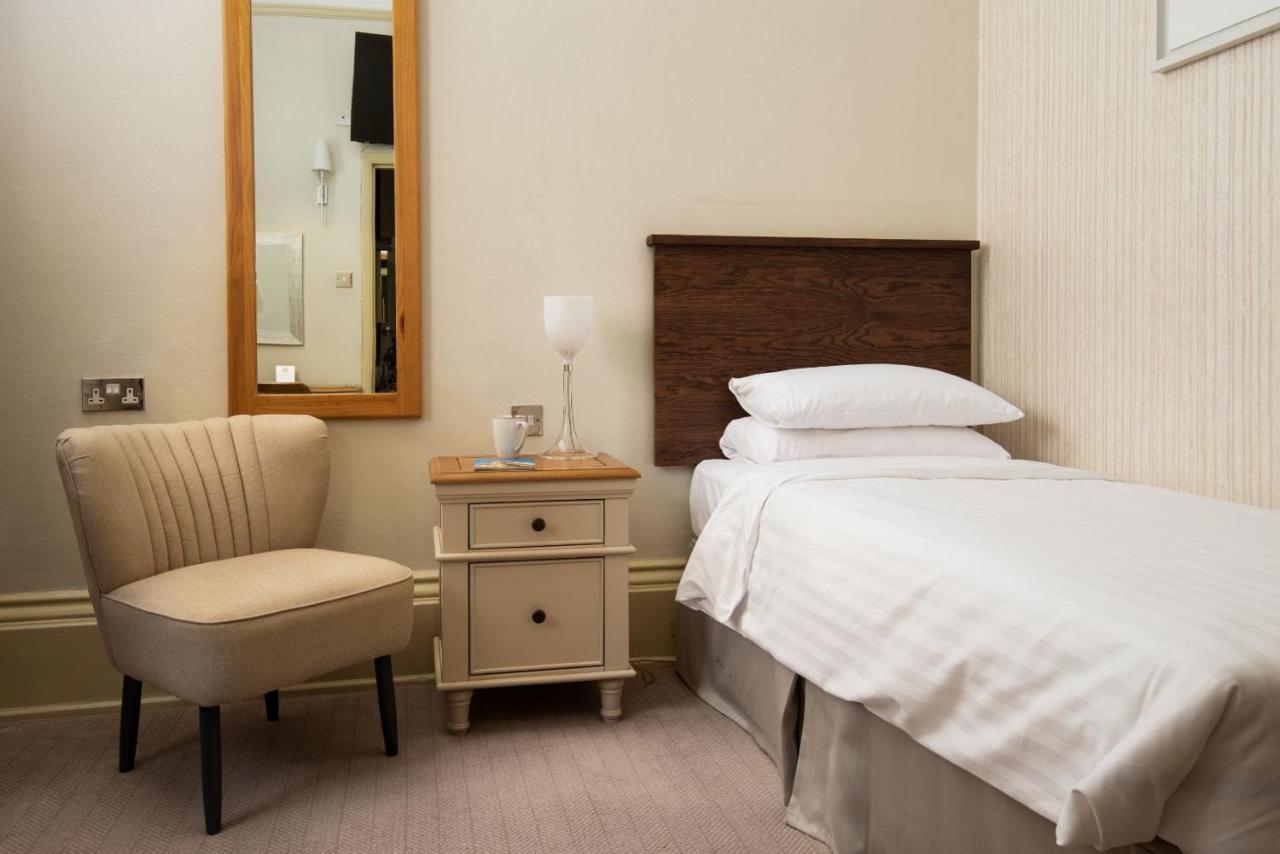 Single Room,1339976147:JPEG