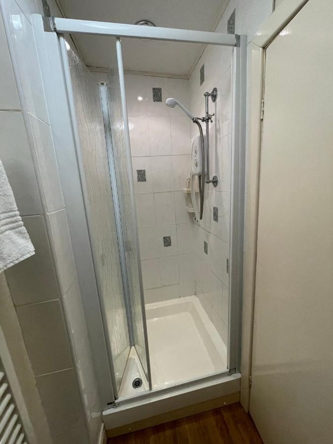 Standard Double Room,1349036609:JPEG