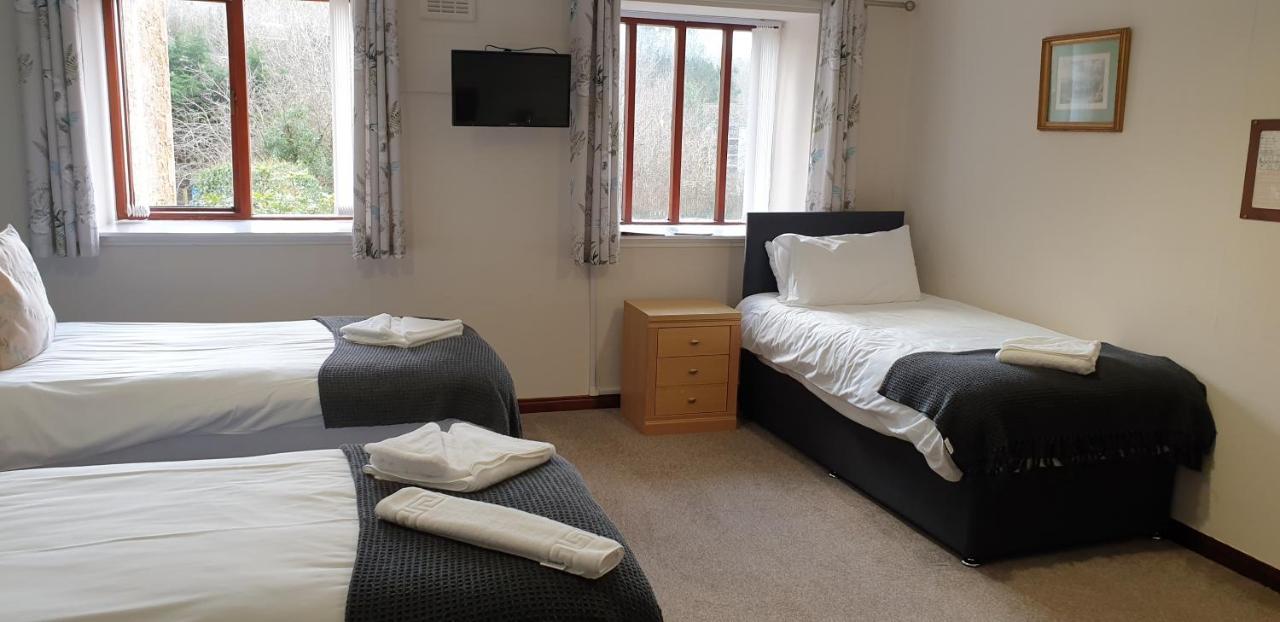 Basic Triple Room