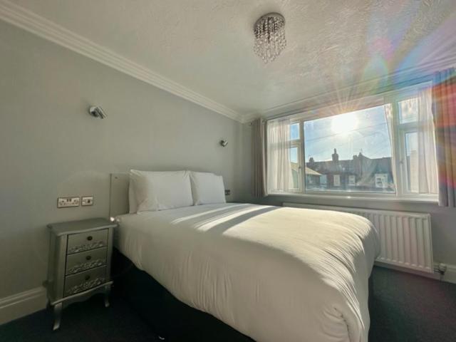 King Room,1361921312:JPEG