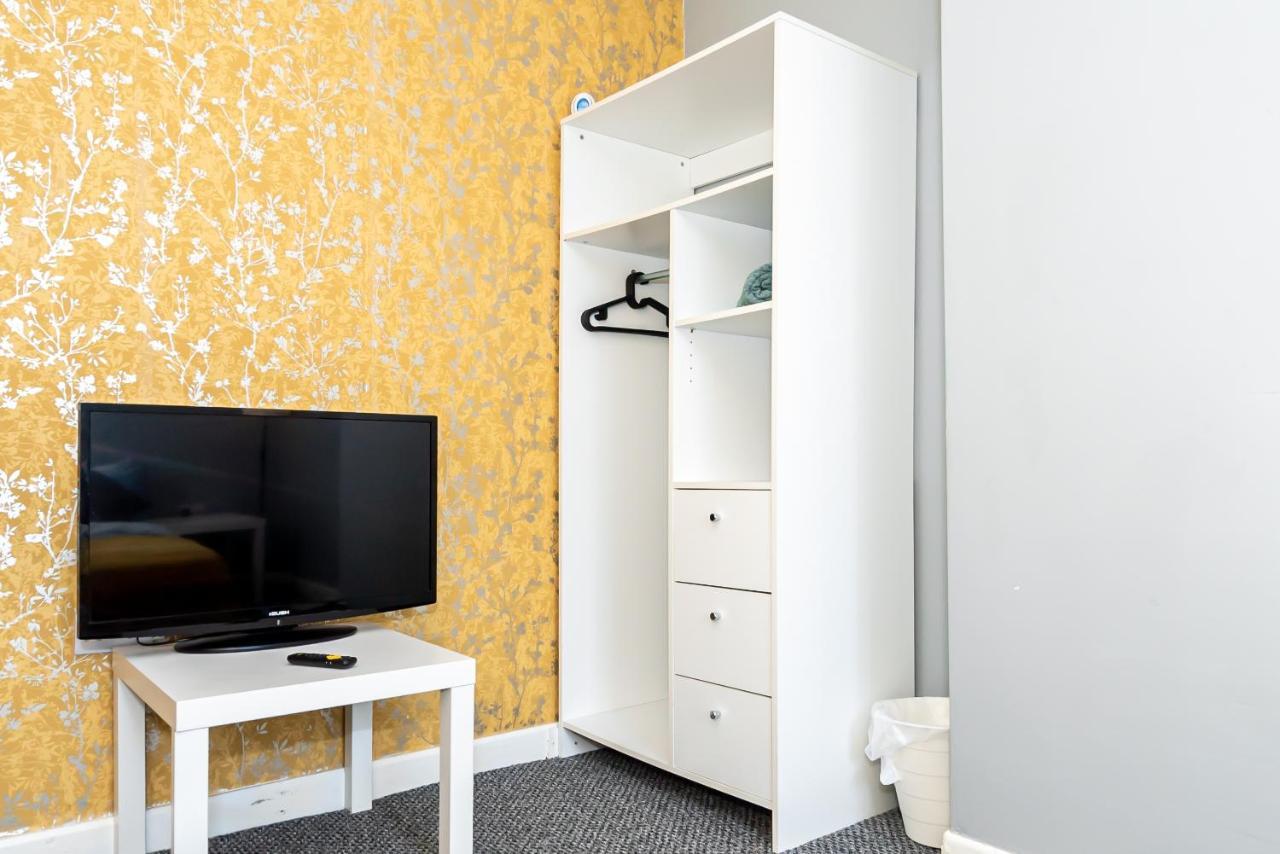 Habitación Doble con baño compartido