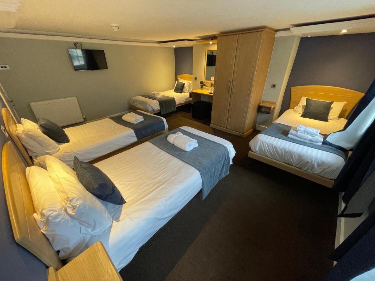 Quadruple Room,1362649877:JPEG