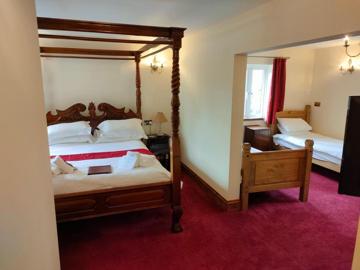 Superior Quadruple Room,1363758725:JPEG