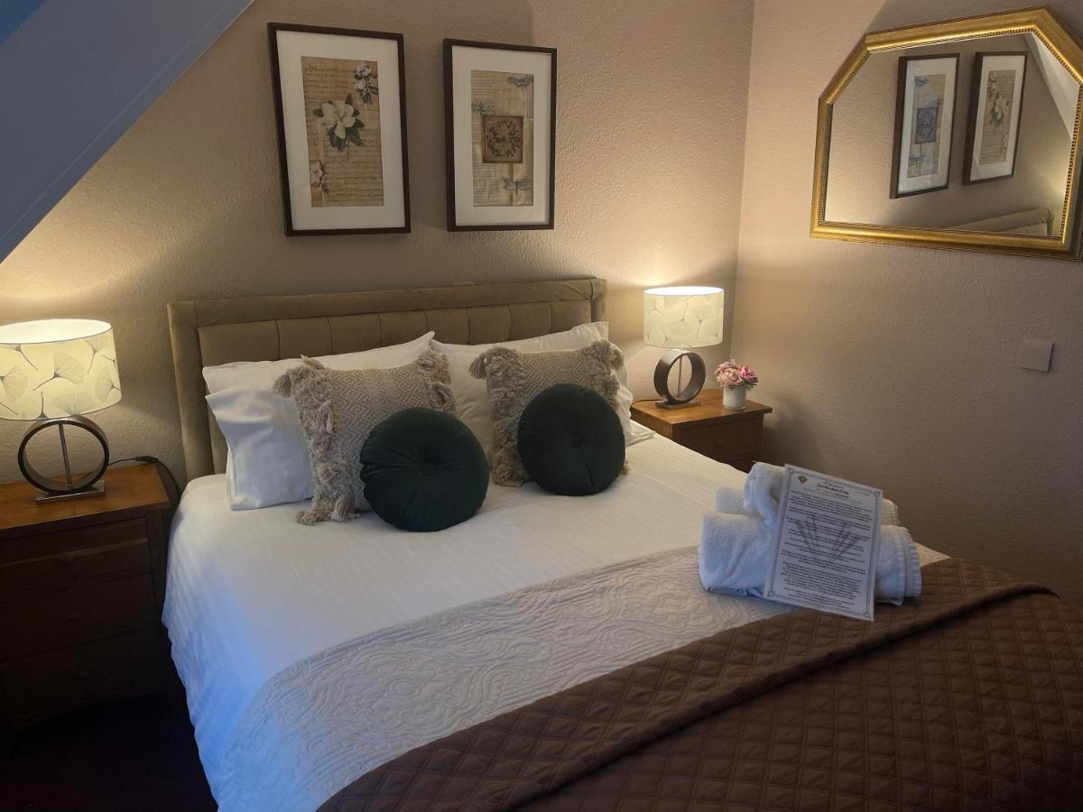 Deluxe Junior Suite,1370889509:JPEG