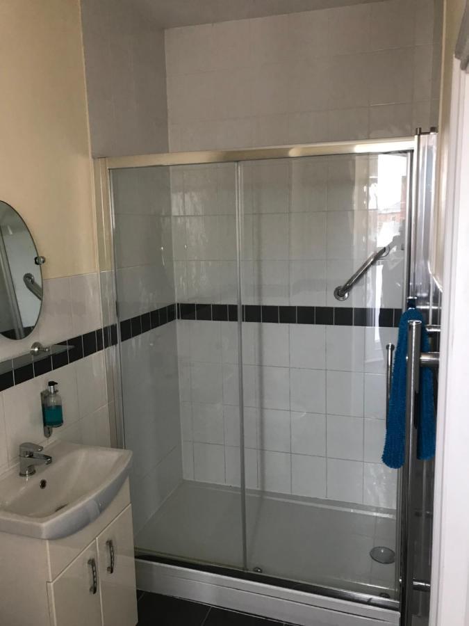 Habitación Familiar (2 adultos + 1 niño)