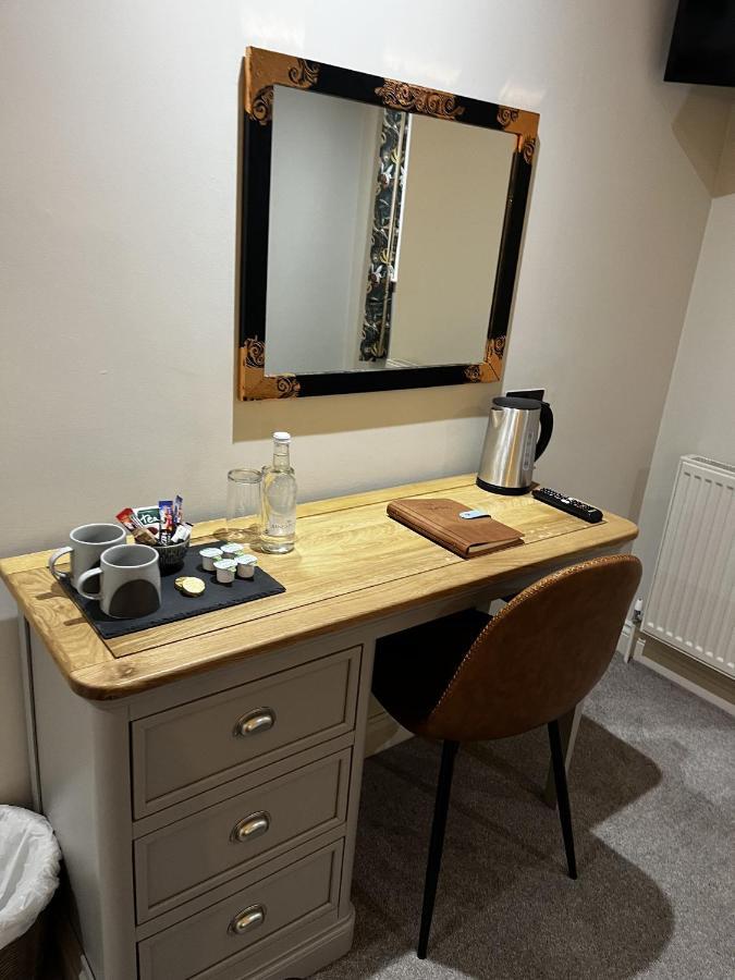 Small Double Room,1591635414:JPEG
