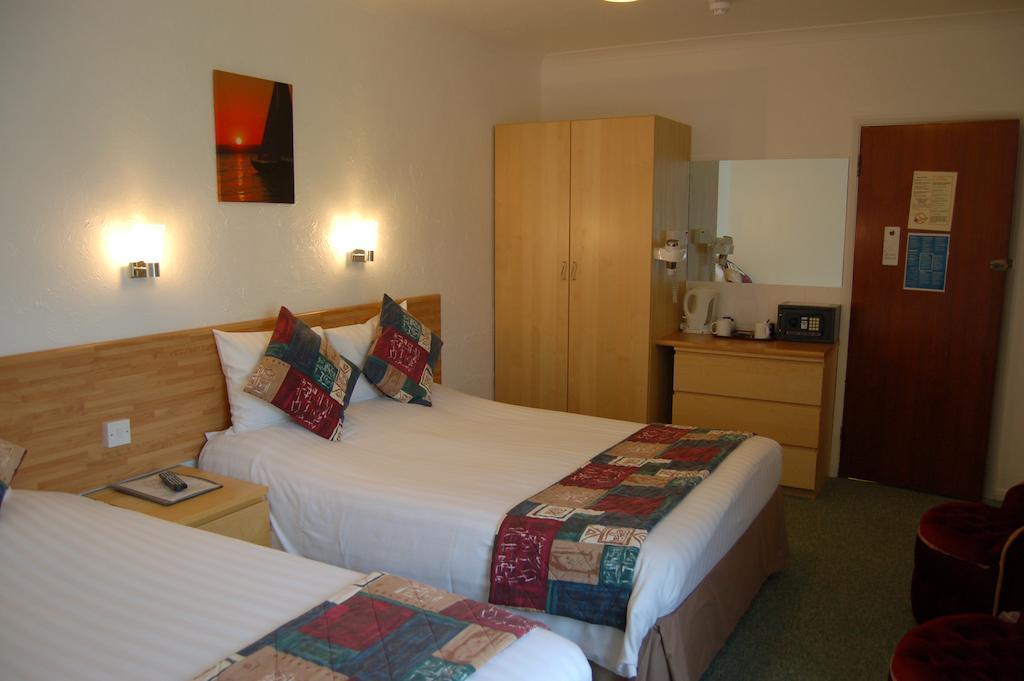 Double or Twin Room,137770227:JPEG