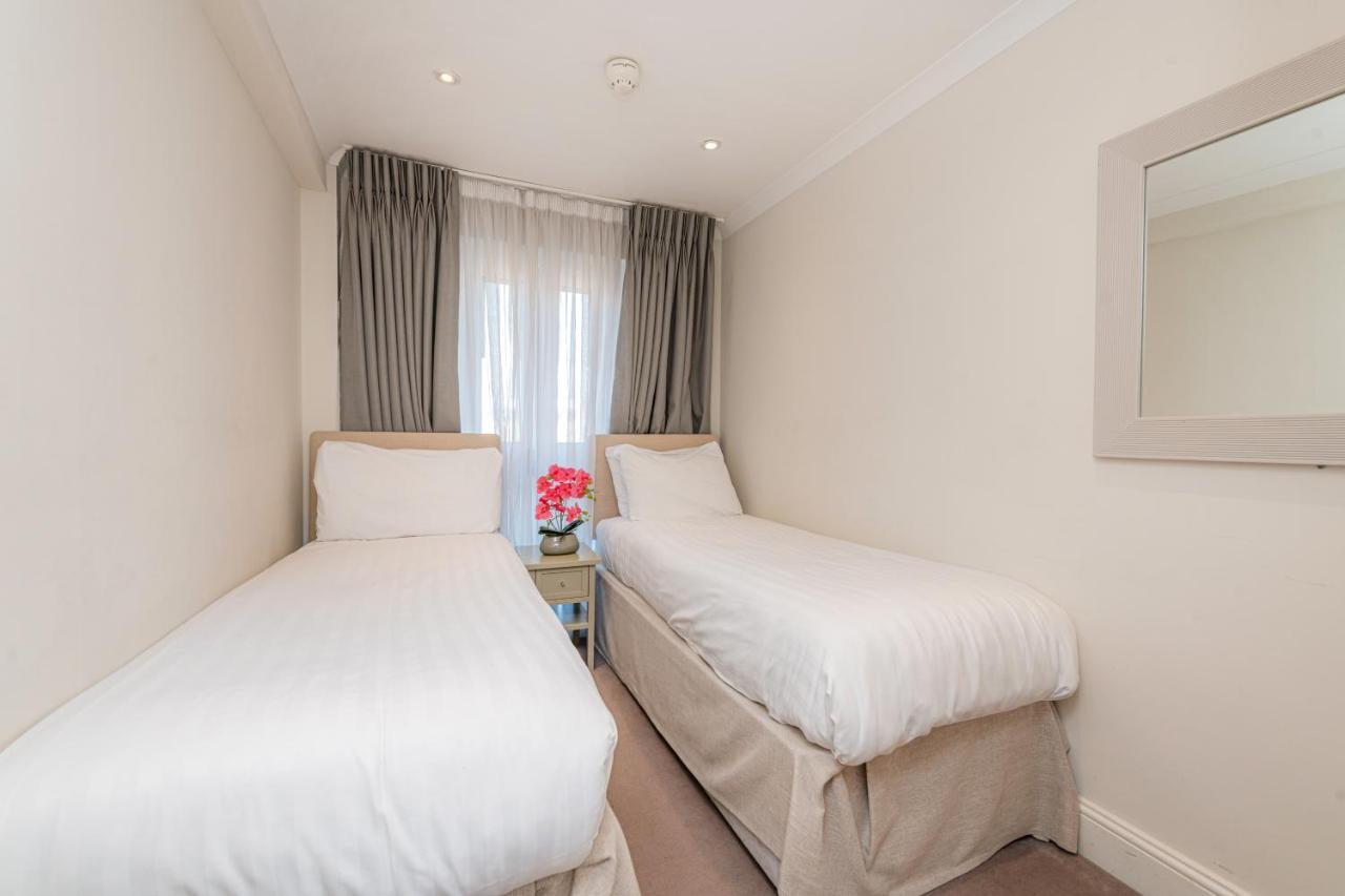 Two-Bedroom Apartment,1382437976:JPEG