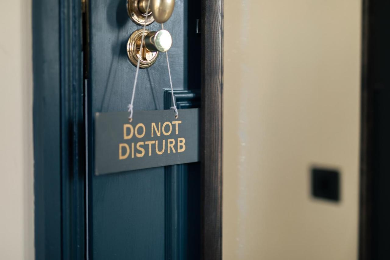 Double Room,1385959280:JPEG