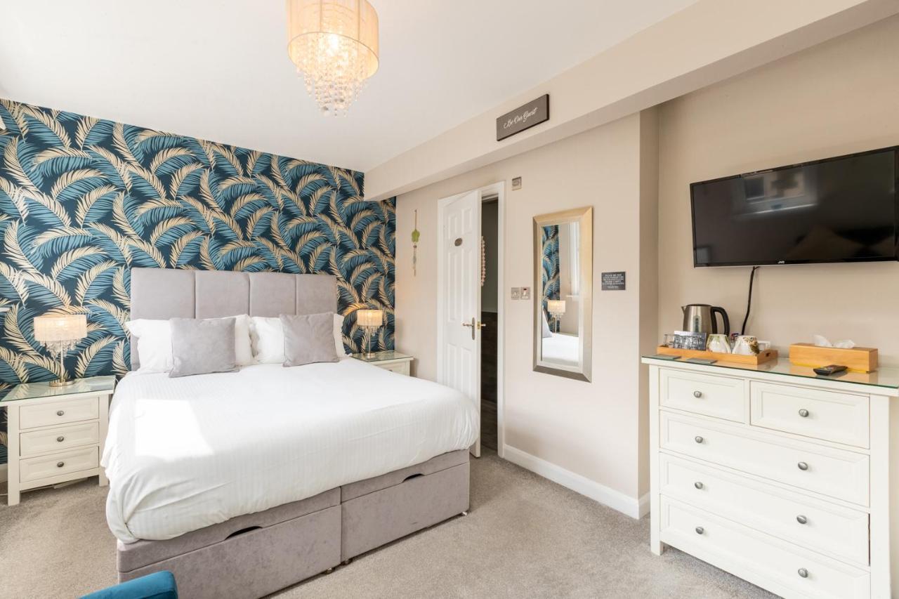 Deluxe Double Room with Shower
