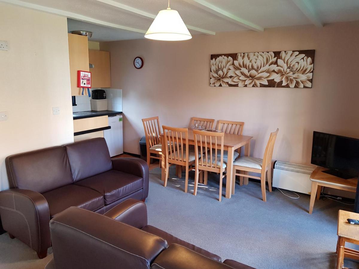 2 Bedroom Silver Bungalow (Sleeps 4)