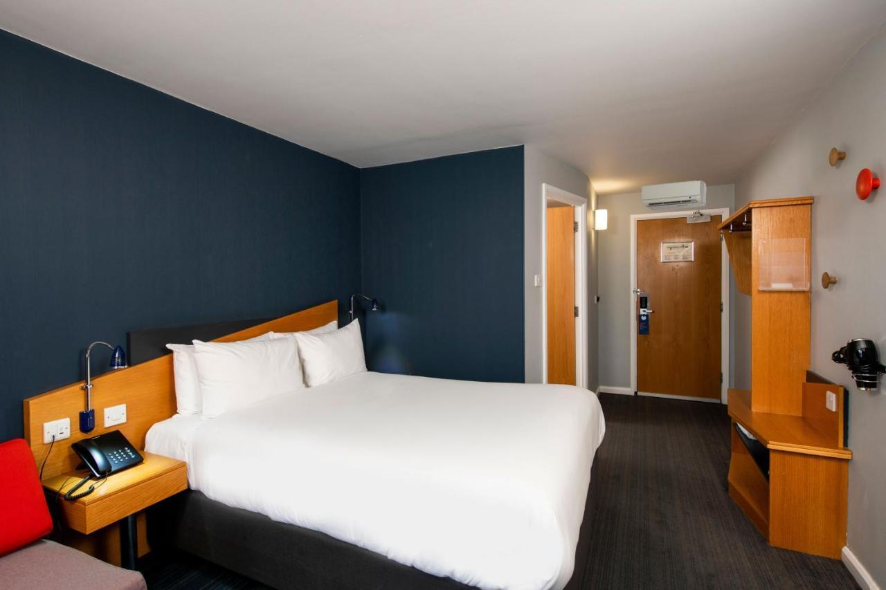 Room allocated on Arrival with Free Hot Breakfast